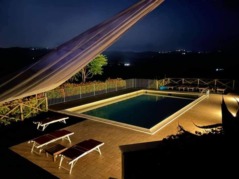 Гостьовий будинок Country-House Pecora Nera Мошано-Сант'Анджело Екстер'єр фото
